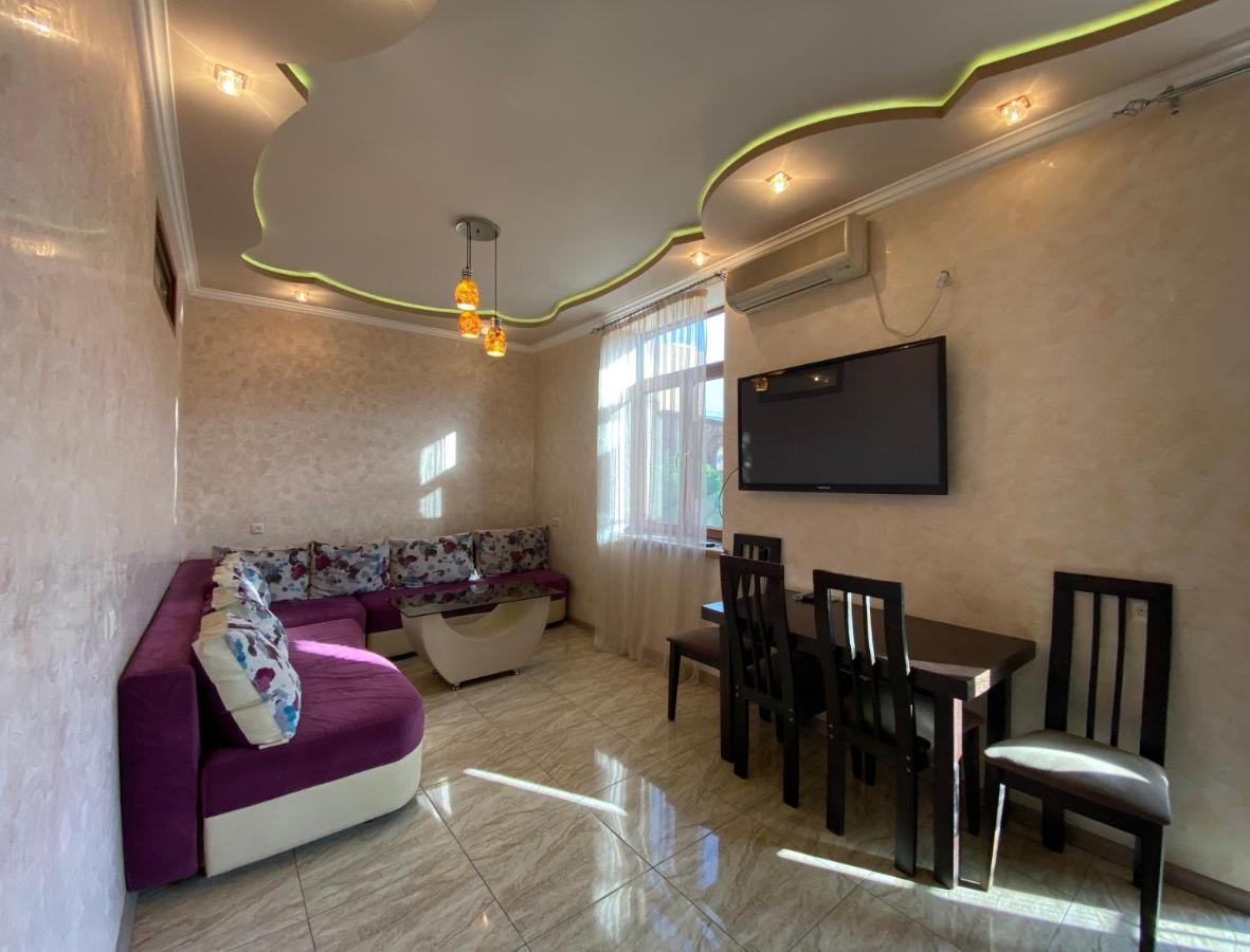Amiryan Street 1 Bedroom Deluxe Apartment With Balcony Am104 Γιερεβάν Εξωτερικό φωτογραφία