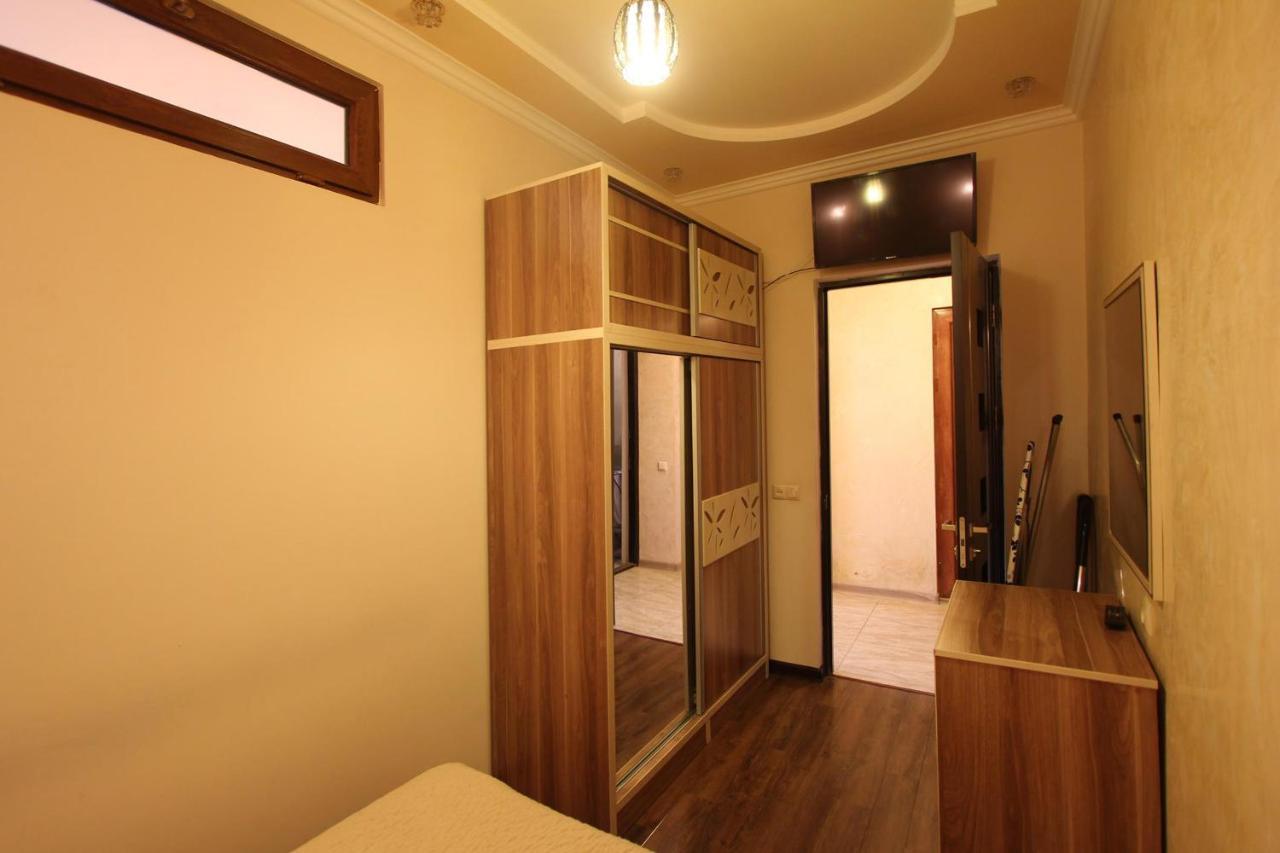 Amiryan Street 1 Bedroom Deluxe Apartment With Balcony Am104 Γιερεβάν Εξωτερικό φωτογραφία