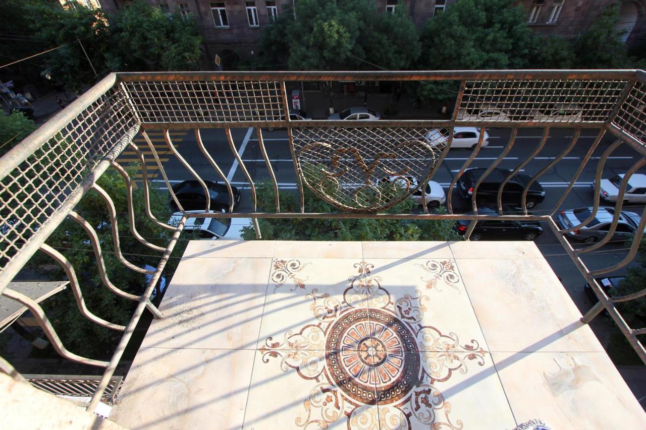 Amiryan Street 1 Bedroom Deluxe Apartment With Balcony Am104 Γιερεβάν Εξωτερικό φωτογραφία